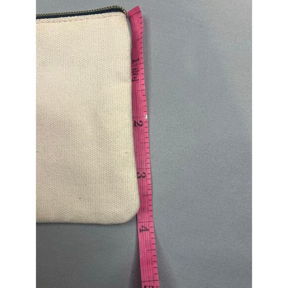 Marc Jacobs Daisy Canvas Cosmetic Bag Pouch 5x4 in Excellent Condition - Picture 6 of 6